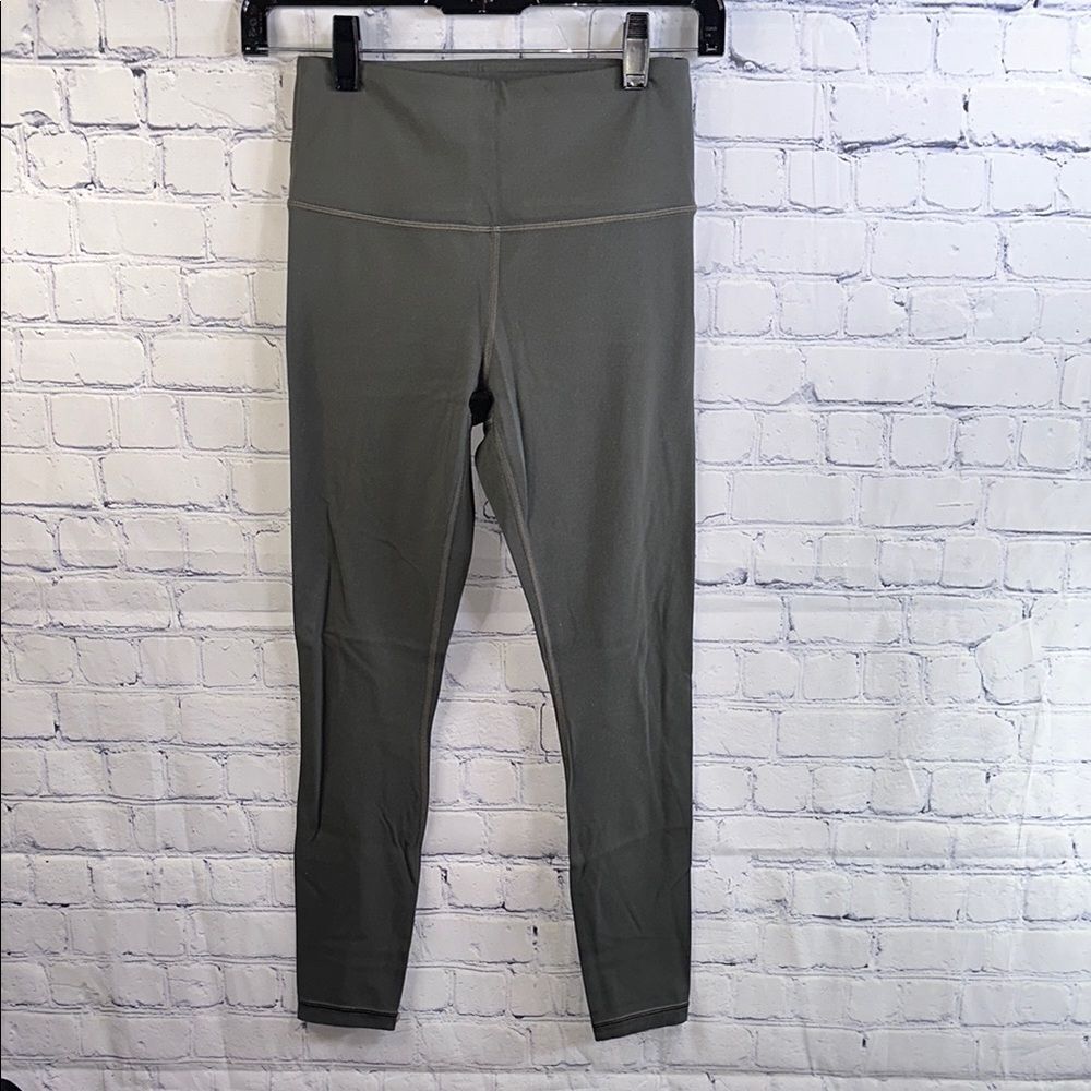 🍃 Athleta Green Leggings - Size Extra Small - Perfect Condition